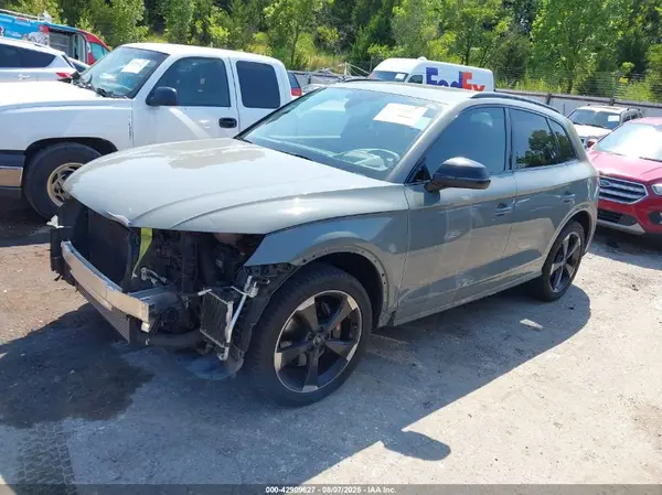 WA1C4AFY7K2057852 2019 AUDI SQ5 - Image 2