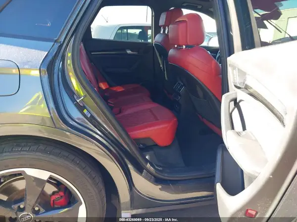 WA1C4AFY7K2070231 2019 AUDI SQ5 - Image 8