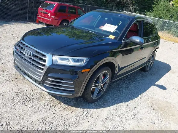 WA1C4AFY7K2072478 2019 AUDI SQ5 - Image 2