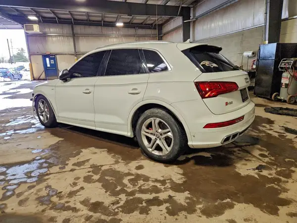 WA1C4AFY8J2019982 2018 AUDI SQ5 - Image 2