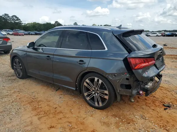 WA1C4AFY8J2051105 2018 AUDI SQ5 - Image 2