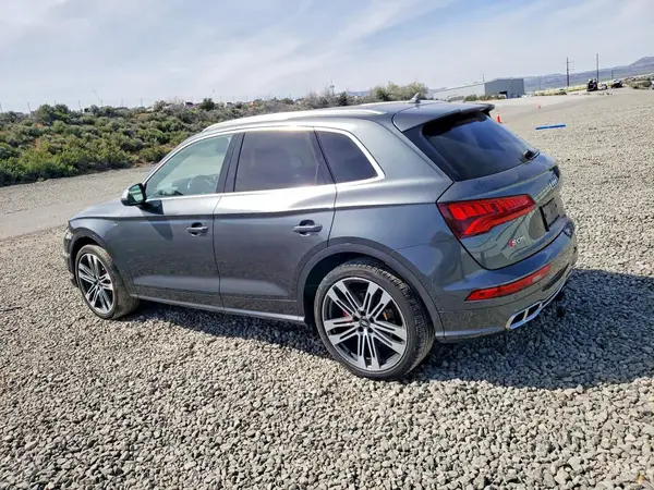 WA1C4AFY8J2104062 2018 AUDI SQ5 - Image 2