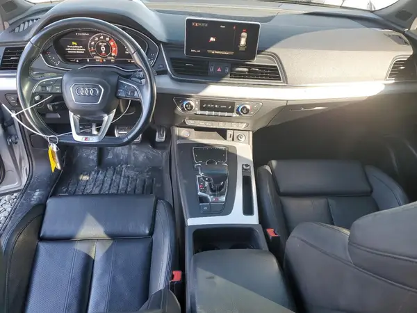 WA1C4AFY8J2104952 2018 AUDI SQ5 - Image 8