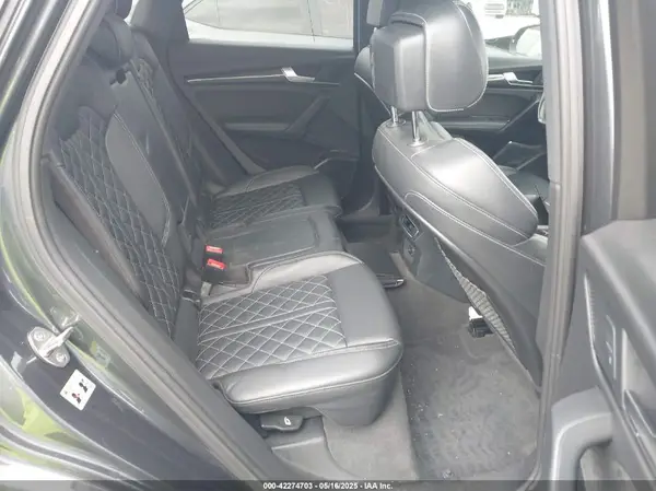 WA1C4AFY8J2112081 2018 AUDI SQ5 - Image 8