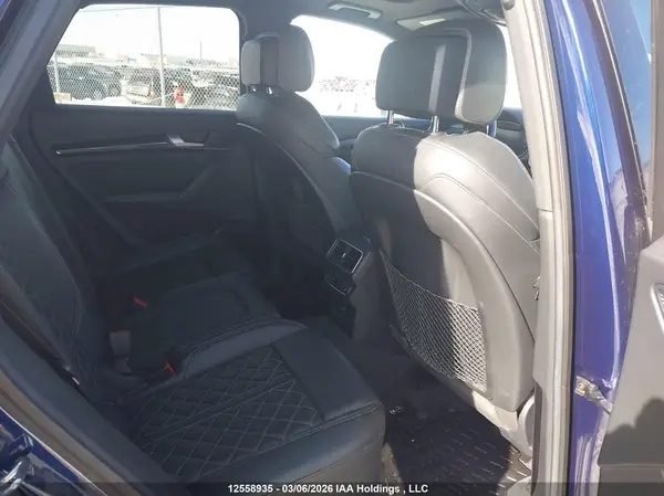 WA1C4AFY8J2122318 2018 AUDI SQ5 - Image 8
