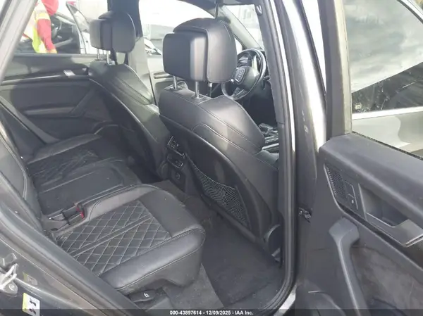 WA1C4AFY8J2131665 2018 AUDI SQ5 - Image 8