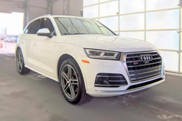 WA1C4AFY8J2182275 2018 AUDI SQ5 - Image 1
