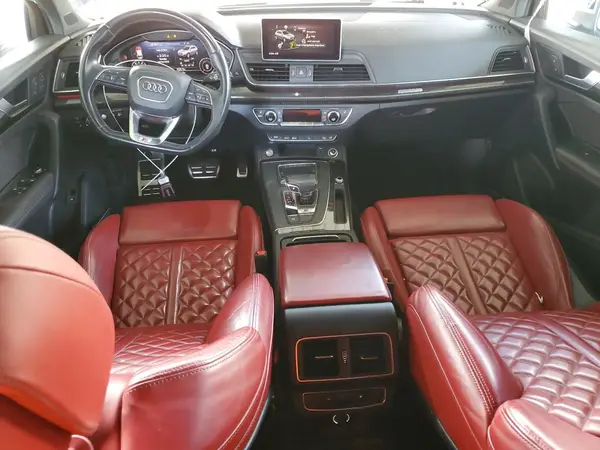 WA1C4AFY8J2188075 2018 AUDI SQ5 - Image 8