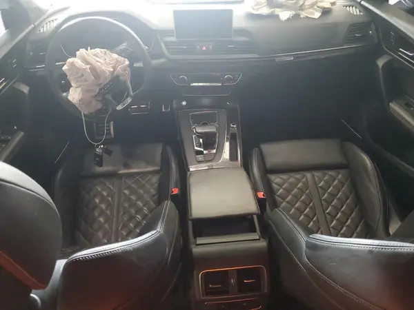 WA1C4AFY8J2205053 2018 AUDI SQ5 - Image 8