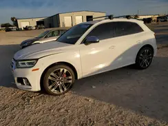 WA1C4AFY8J2242457 2018 AUDI SQ5