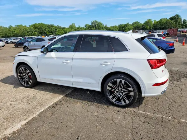 WA1C4AFY8J2247531 2018 AUDI SQ5 - Image 2