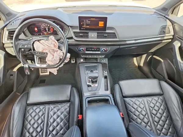 WA1C4AFY8J2247531 2018 AUDI SQ5 - Image 8