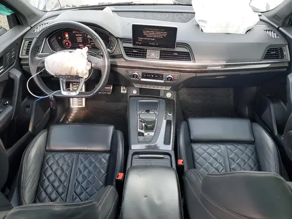 WA1C4AFY8K2028246 2019 AUDI SQ5 - Image 8