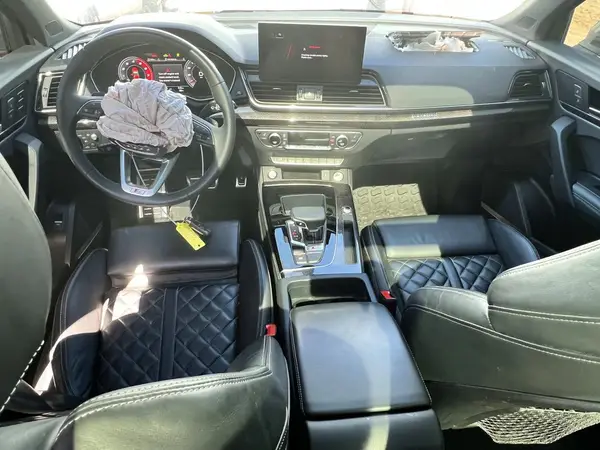 WA1C4AFY8P2009624 2023 AUDI SQ5 - Image 8