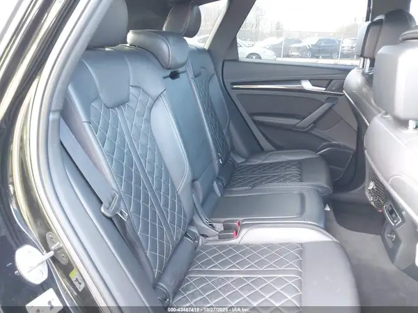 WA1C4AFY9J2044468 2018 AUDI SQ5 - Image 8