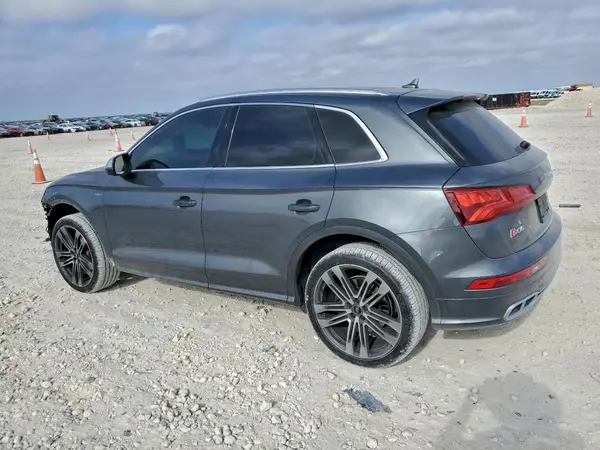 WA1C4AFY9J2054854 2018 AUDI SQ5 - Image 2