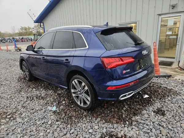 WA1C4AFY9J2055583 2018 AUDI SQ5 - Image 2