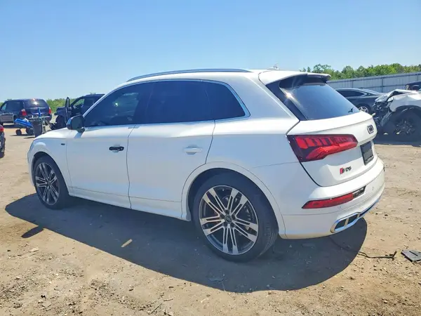 WA1C4AFY9J2071539 2018 AUDI SQ5 - Image 2