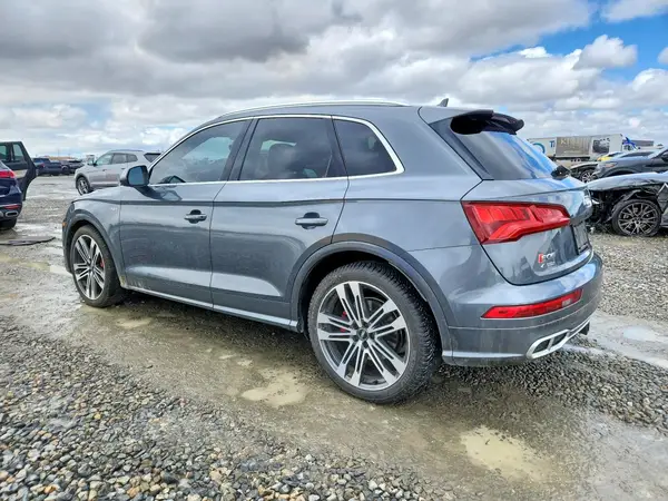 WA1C4AFY9J2138530 2018 AUDI SQ5 - Image 2