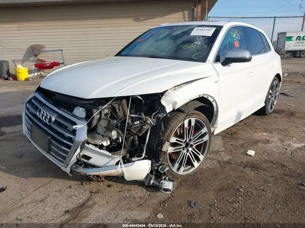 WA1C4AFY9J2146255 2018 AUDI SQ5 - Image 2