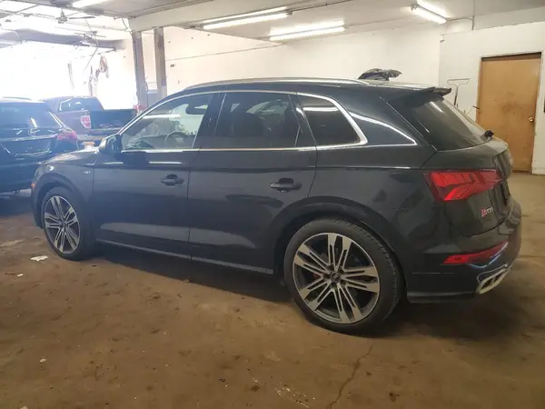 WA1C4AFY9J2183452 2018 AUDI SQ5 - Image 2