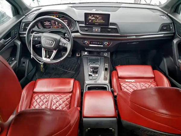 WA1C4AFY9J2185282 2018 AUDI SQ5 - Image 8