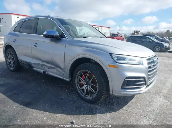 WA1C4AFY9J2208818 2018 AUDI SQ5 - Image 1