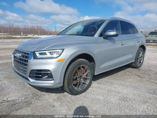WA1C4AFY9J2208818 2018 AUDI SQ5 - Image 2