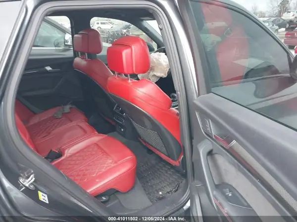 WA1C4AFY9K2004831 2019 AUDI SQ5 - Image 8