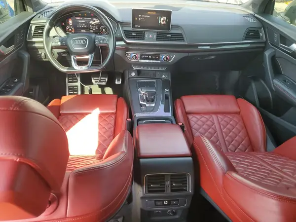 WA1C4AFY9K2039823 2019 AUDI SQ5 - Image 8