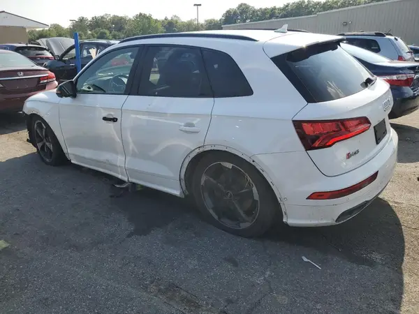WA1C4AFY9K2043791 2019 AUDI SQ5 - Image 2