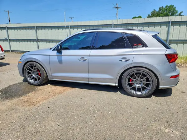WA1C4AFY9L2007732 2020 AUDI SQ5 - Image 2