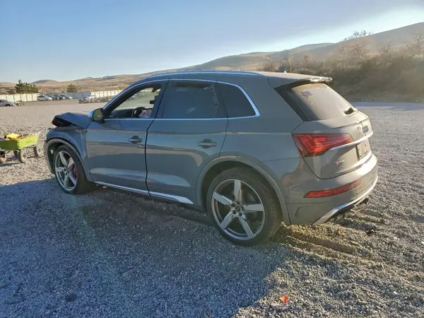 WA1C4AFY9M2109923 2021 AUDI SQ5 - Image 2