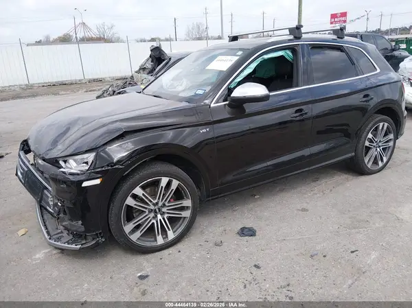 WA1C4AFYXJ2025007 2018 AUDI SQ5 - Image 2