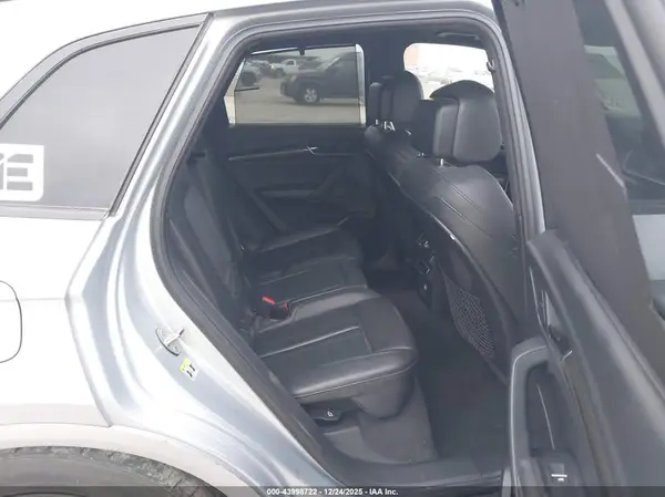 WA1C4AFYXJ2054233 2018 AUDI SQ5 - Image 8