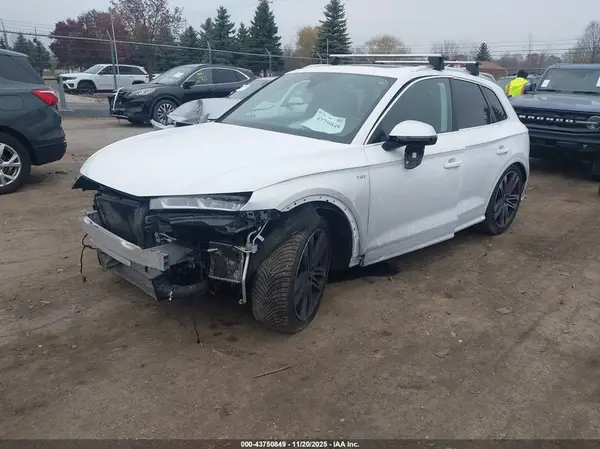 WA1C4AFYXJ2117220 2018 AUDI SQ5 - Image 2