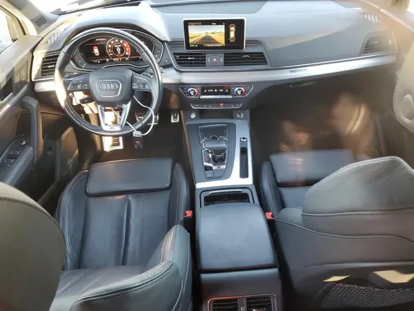 WA1C4BFY1J2064445 2018 AUDI SQ5 - Image 8