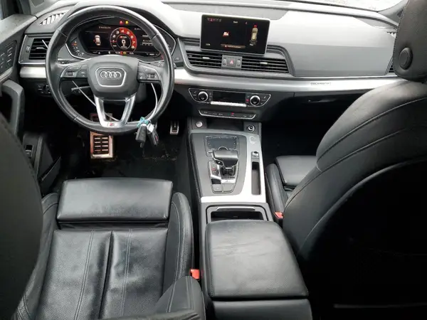 WA1C4BFY1J2074523 2018 AUDI SQ5 - Image 8