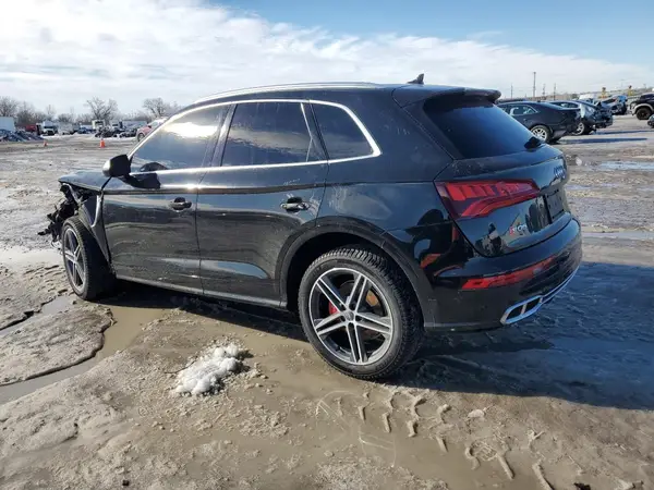WA1C4BFY1J2152136 2018 AUDI SQ5 - Image 2