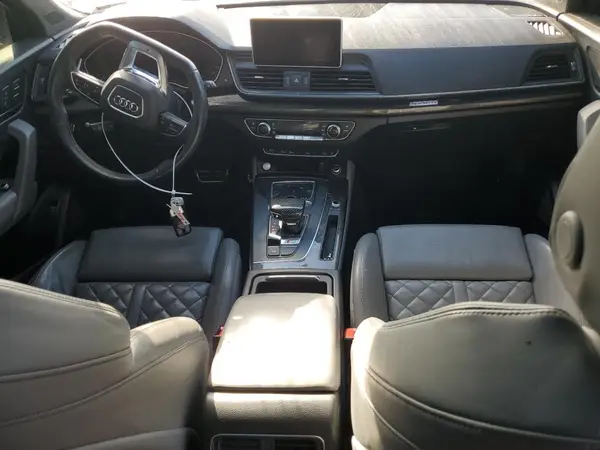WA1C4BFY1J2152136 2018 AUDI SQ5 - Image 8