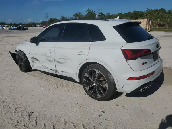 WA1C4BFY4M2079672 2021 AUDI SQ5 - Image 2