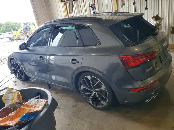 WA1C4BFY5M2081754 2024 AUDI SQ5 - Image 2