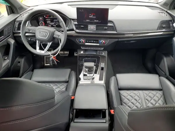 WA1C4BFY5P2139723 2023 AUDI SQ5 - Image 8