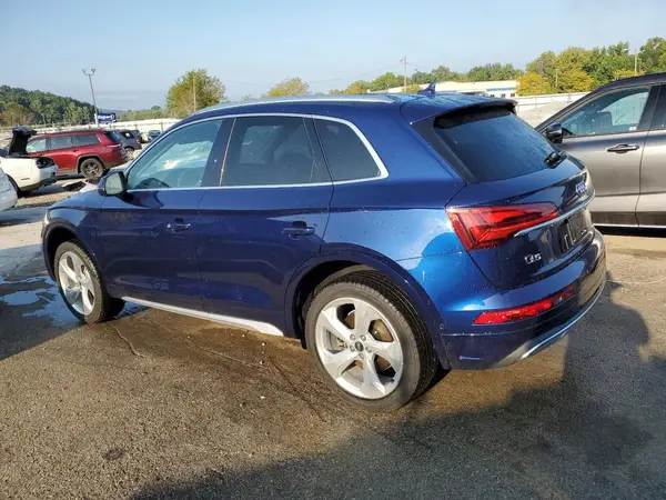 WA1CAAFY0M2035445 2021 AUDI Q5 - Image 2