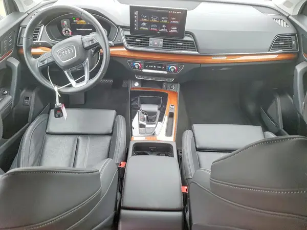 WA1CAAFY0M2040547 2021 AUDI Q5 - Image 8