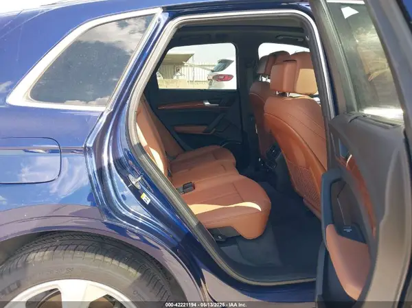 WA1CAAFY0M2089120 2021 AUDI Q5 - Image 8