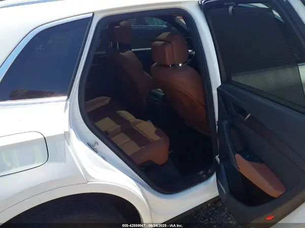 WA1CAAFY1M2033509 2021 AUDI Q5 - Image 8