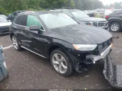 WA1CAAFY2M2073288 2021 AUDI Q5