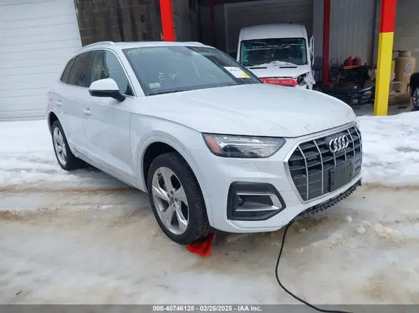 WA1CAAFY2M2096909 2021 AUDI Q5 - Image 1