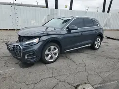 WA1CAAFY3M2062221 2021 AUDI Q5